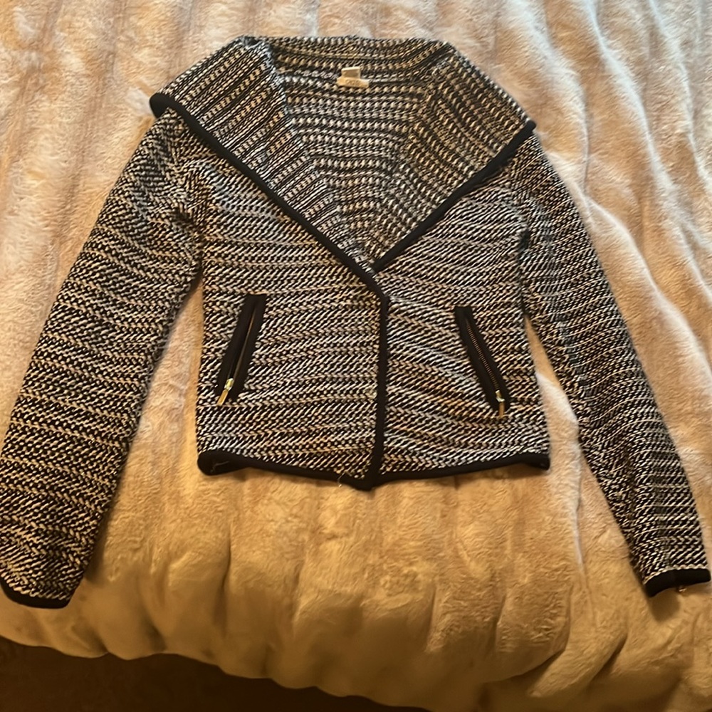 Gorgeous Classy Soft B&W Cache Jacket!!! Sz S! - image 3